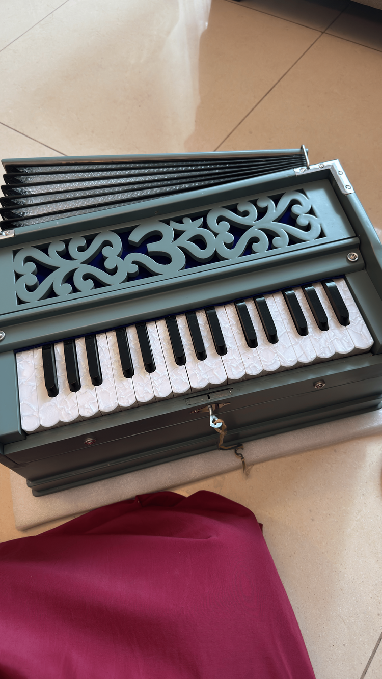 Just Prem "Sage" (32 Keys) ON DEMAND view 4